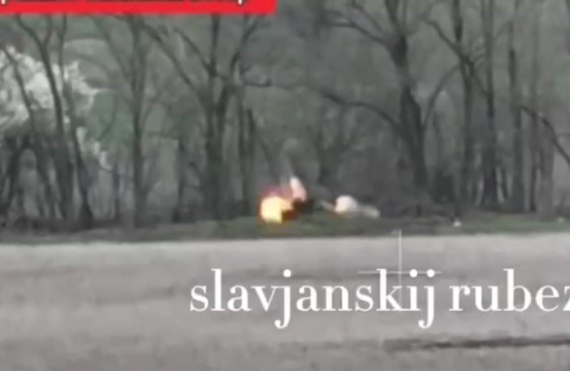 Stupid Ukrainian kills himself after grabbing a drone. 