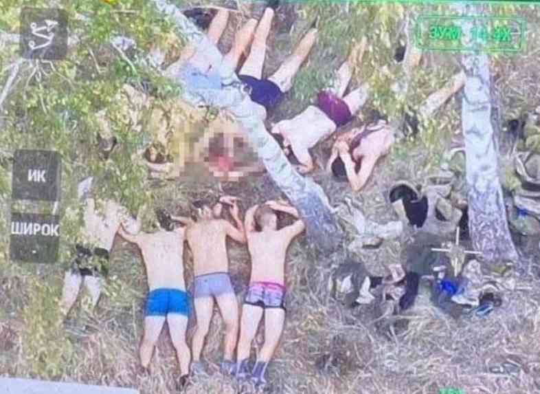 10 naked Ukrainians executed. 