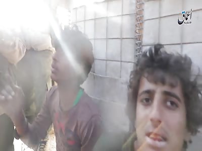 Prisoners and scenes of the city of Palmira after the control of the Islamic State forces them yesterday