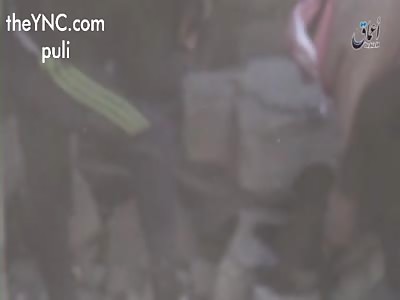 Dead and destroyed after the bombing of American aircraft yesterday in the neighborhood of New Mosul 