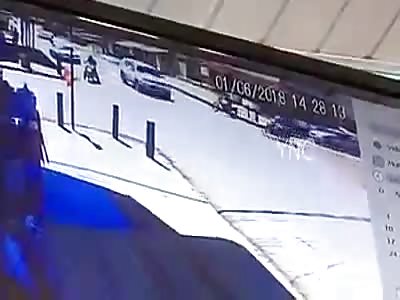 STUNNING ACCIDENT BETWEEN MOTORCYCLE AND AUTOMOBILE