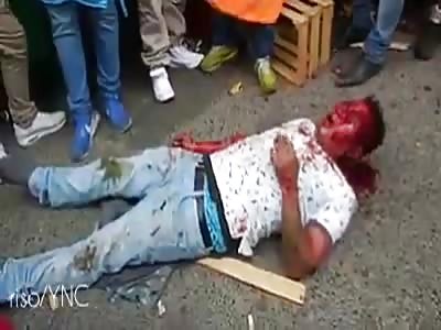 THIEF RECEIVES PUNISHMENT. BY TRANSEUNTES IN (TEPITO MEXICO)