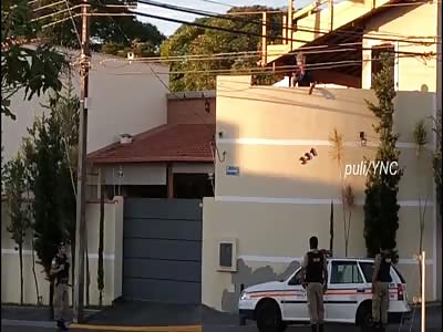 Man Shoots Himself in the Head in Front of the Police