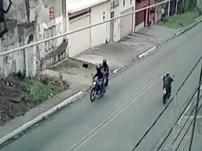 Off Duty Military Policeman Reacts to Robbery Attempt with Fire