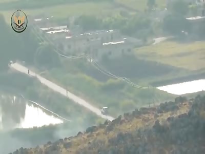 Syria: Video shows FSA rebels blowing up regime pick-up truck with TOW