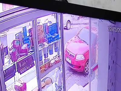 Hitman Surprises Guy 