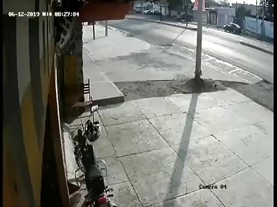 moment in which the trailer involved in the Mexico road accident