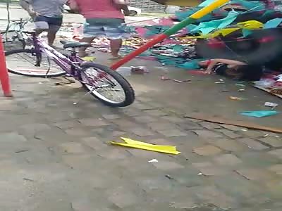 Woman screams in pain !!! Crushed by truck