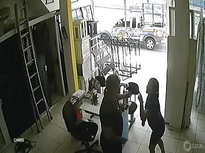 Girl beaten by own boyfriend