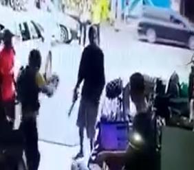 Machete-Wielding Felon Killed by Security Guard