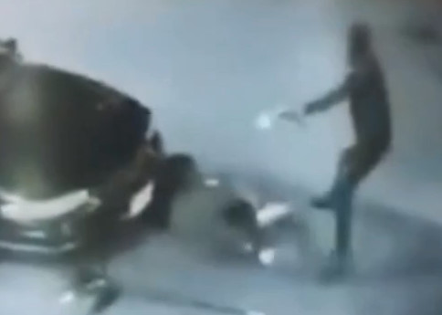 CCTV: Automatic Pistol Used in Double Homicide at Gas Station