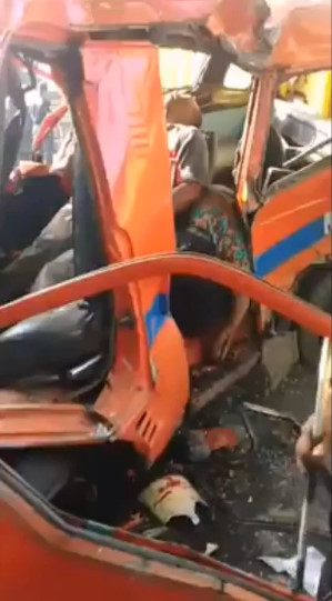 Brutal Head On Collision (w/ Aftermath)