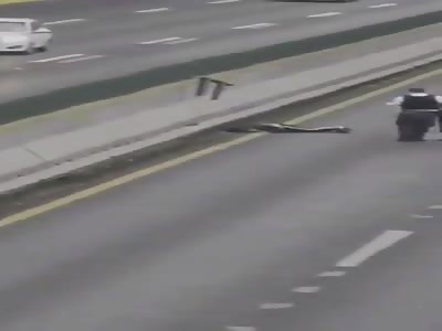 Mexico police frustrated theft of a vehicle, in the confrontation a wo