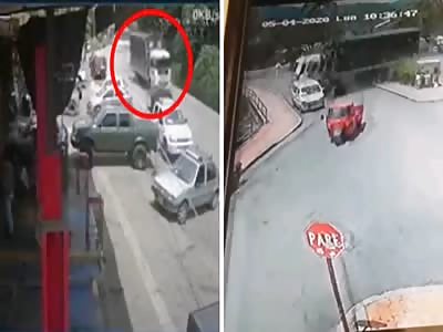 Impressive and Brutal Truck Accident (No Brakes)