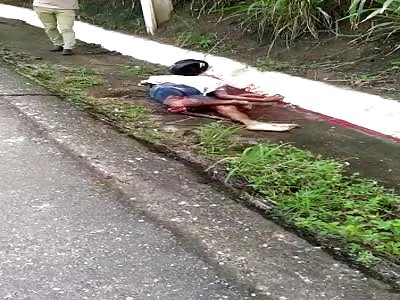 Motorcyclist in agony after accident with shattered leg 