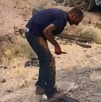 Man Going Through it Slits His Throat after Colliding with a Truck in Texas