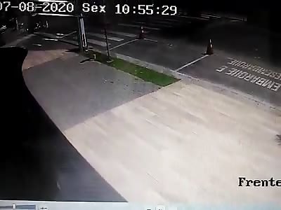 CCTV. EXECUTION   (Man killed by hitmen)   