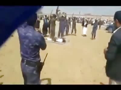 EXECUTED BY MACHINE GUN FOR A HAPPY CROWD. (Extended Version)