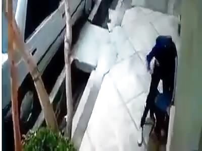 CCTV. man is mugged and stabbed multiple times 