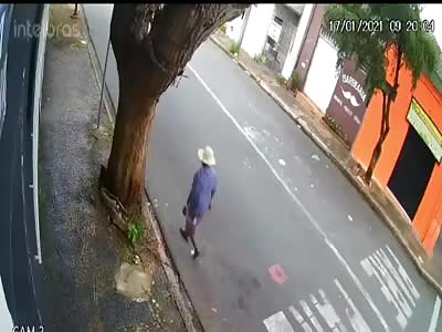 CCTV A bad day for Pedestrian is run over 