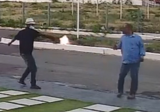 Robber Shoots Victim For NO Reason