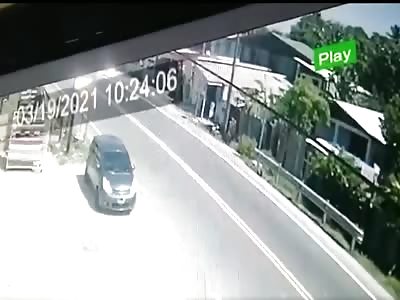 CCTV accident  Brutally run over cyclist