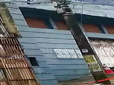 Man loses his life with strong electric shock.