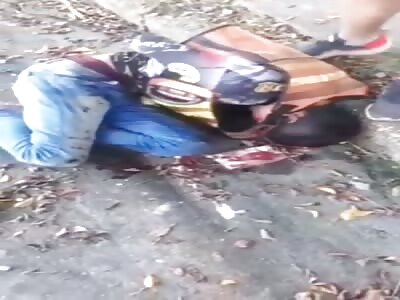 a normal day in the streets of Brazil (thief is punished) 