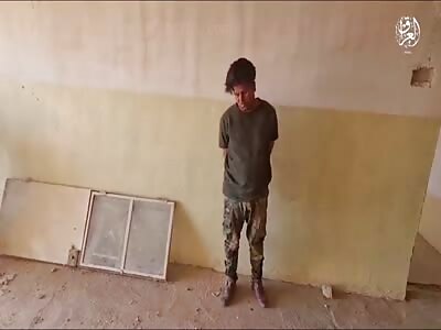 new. isis beheads iraqi soldier 