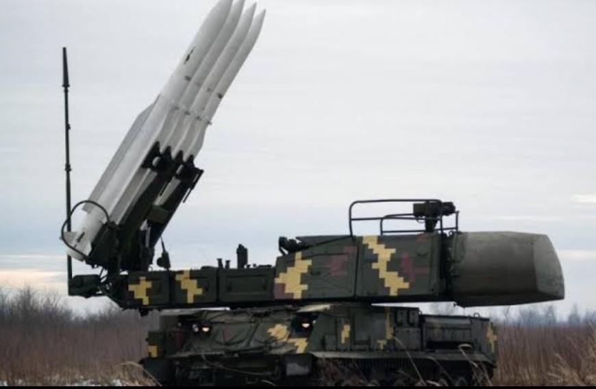 Modernized Ukrainian Buk-m1 SAM destroyed.
