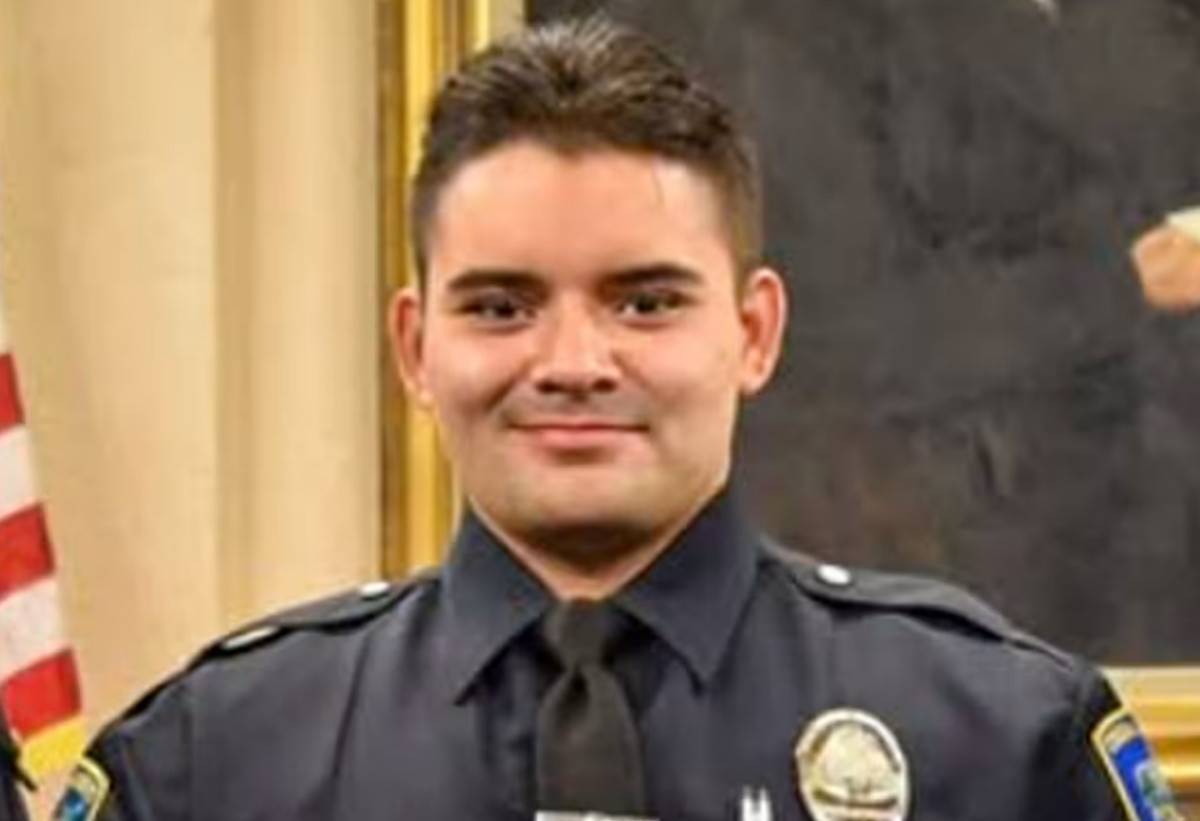 Florida Cop Shot Dead With Own Weapon During Fight With Suspect