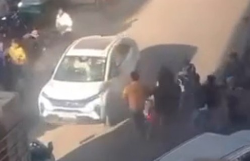 Man Goes On Rampage Running Over Teacher & 6 Other People in India