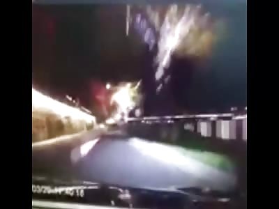 Smart people decide to have sex in the middle of the road !!