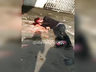 Thief Getting Lynched After Killing A 16 Year Old For His Cellphone 