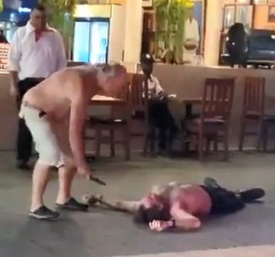 Man With Knife Gets Knocked Out Then Stabbed And His Attacker Is KOd