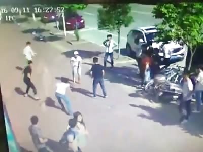 Kung Fu Boy vs Machetes