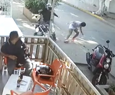 Young Girl  Tries to Stop a Cellphone Thief, Gets Fatally Shot