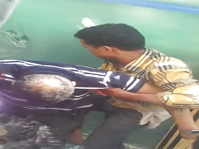 Man dies in front of his children crushed by glazing