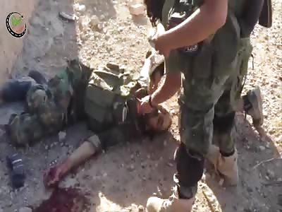 Soldiers play with heads of enemies