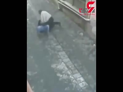 attack woman with knife