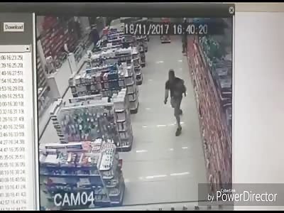 policeman with son on his lap shoots and kills 2 bandits