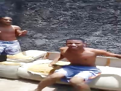 Two thieves brutally beaten in Brazilian Favela 