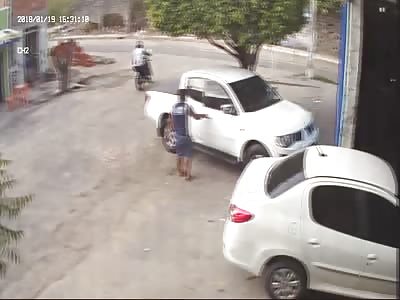 shocking video man executed on the street 