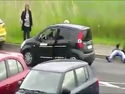 Bautzen: Asylant stands dead and then steals the car of the helpers!