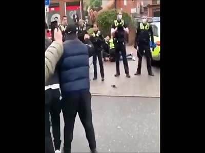 Police against Turkish youth