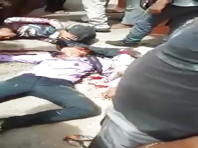 Brutal Street Justice: Robber's Head Being Crushed With a Stone