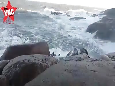 man and woman drowned in the sea