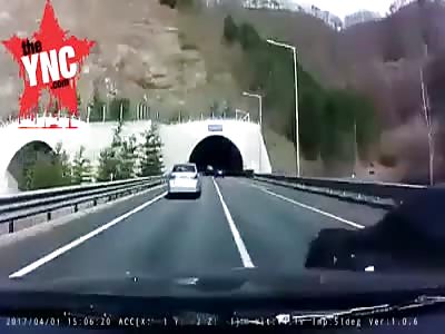 Black Audi R8 becomes scrap metal