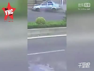 Taxi driver runs over lady until death peasants who seen it try's to take revenge  