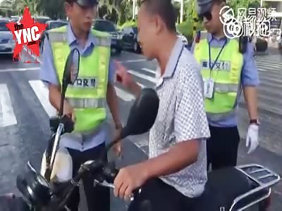 man looses his mind on the zebra crossing @0:35 mark